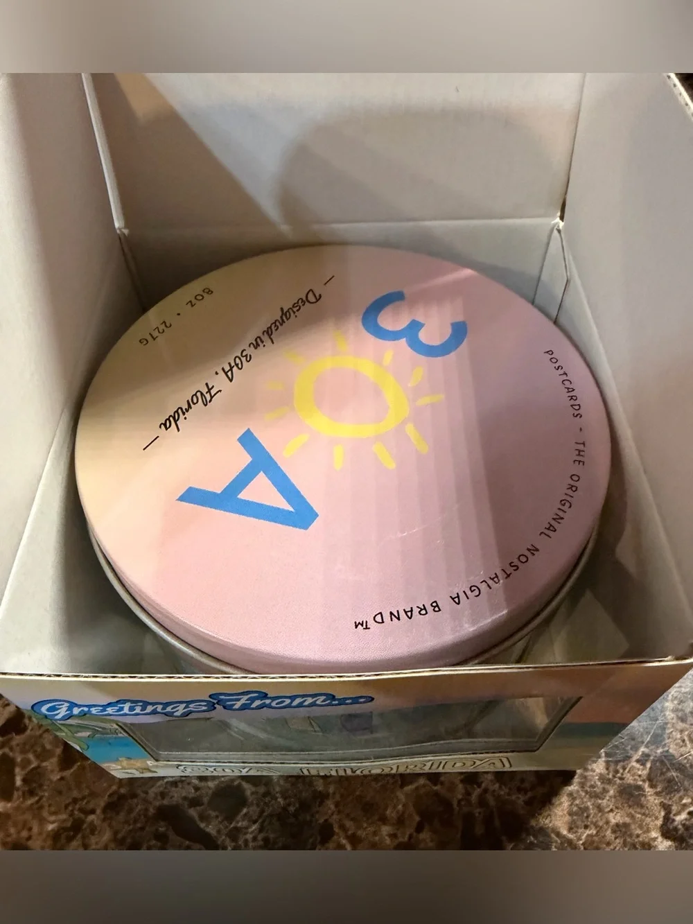 Postcards Florida Sweet peach, citrus and sea salt Scented Candle